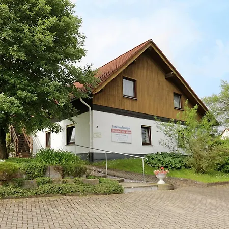 In Armsfeld Mit Pool Apartment