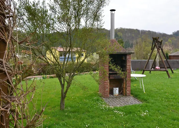 In Armsfeld Mit Pool Bad Wildungen