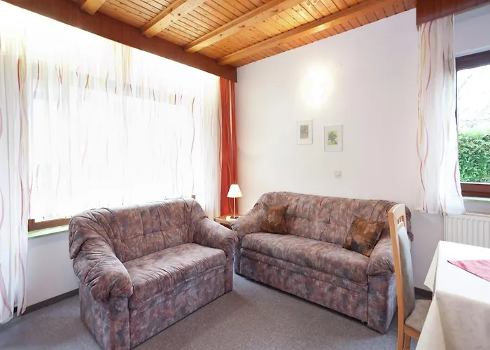 In Armsfeld Mit Pool Apartamento *